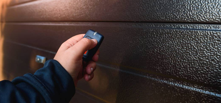 automatic door opener with remote control in Hesperia